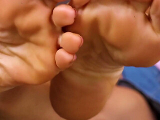 Dawn Layla's Feet