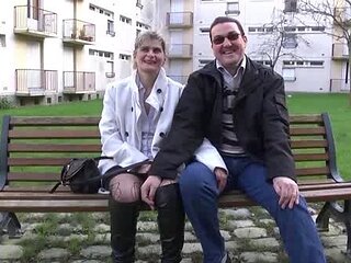 Amateur blonde teen rides cock and anal