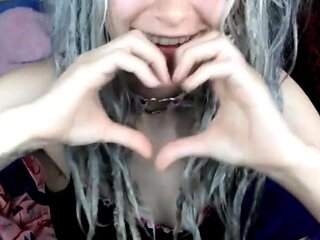 Webcam Girl Exposes Her Ass for a Close-up View