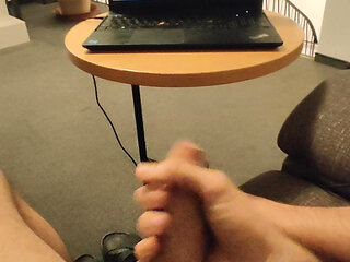 Public porn watch on corridor of Czech hotel