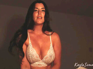 My Girlfriend Kayla Summers Catches My Mommy Kink - Hot MILF Dirty Talk & Cowgirl Riding in Bed