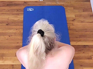 Jerkoff To Hot BBW Doing Naked Yoga!