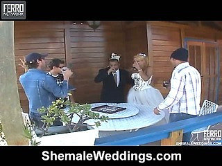 Valore shemale bride in action
