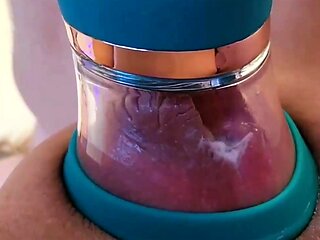 Vibrador intenso proporciona prazer intenso na primeira