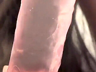 The Colombian Brunette Was so Horny and Lonely That She Wanted a Partner