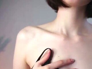Amateur Webcam Teen Masturbates And Teases