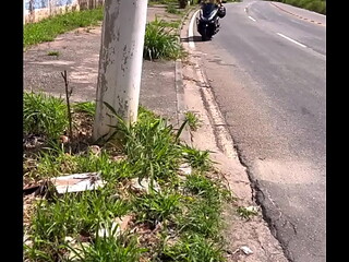 Homem toca e acocha Uber moto mulher no fim ela faz algo in&eacute_dito!