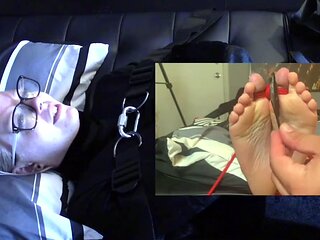 Black Amateur Explore Hot Foot Fetish