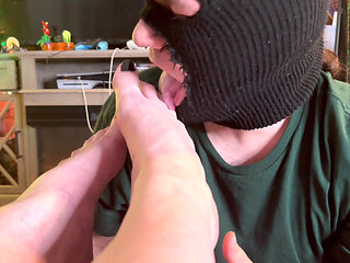 Foot Worship From Giantess POV Tops of Size 16 Feet