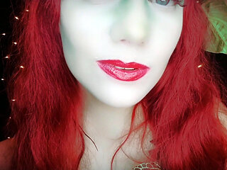 Executrix Ivy Poisons You with Her Kiss (wmv)