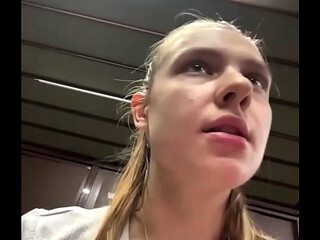 Extreme fucking and squirting in the gym