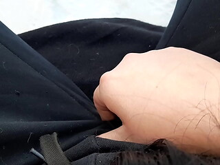 I jerk off riskily in a public park on people