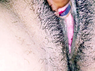Desi hot bhabhi ko fiercely choda, chut se pani nikal diya