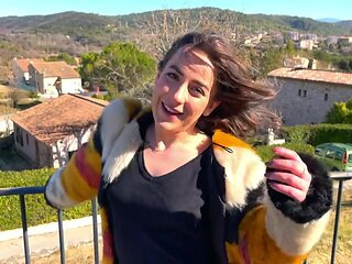 Rose, 20 years old, veterinary student in Lille! - Jacquie et Michel TV