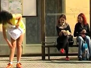 Amateur skater girl outdoor in public fucking for money