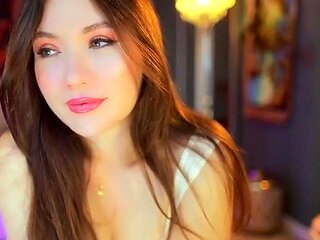 Amateur Webcam Teen Masturbates And Teases