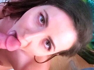 Cute brunette young hookup amateur teen blowjob