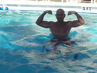 MAXXX LOADZ SHADOW BOXING ON A SUNNY DAY