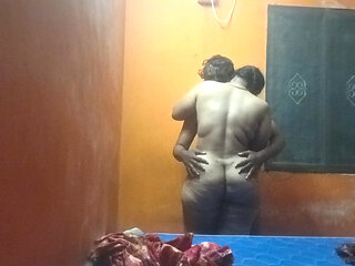 Real Aunty sex with boy in bedroom