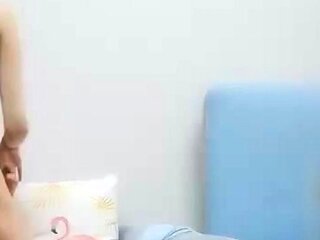 Close up fuck girl in big cock