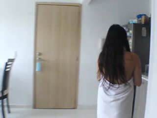 My Stepsister Squirts in the Kitchen, Porn in Spanish