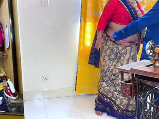 (indian Darji) Tailor Ne Badi Gand Wali Ayesha