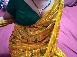 Landlord Aunty seduced a college boy to satisfy her desires