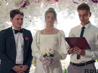 Two girls, Jane White and Arty Cheys, are having fun with some guys