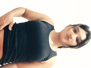 Solo girl nice video call me please