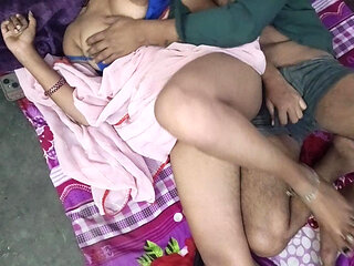 Indian akeli ko ghar me ja ke choda doggy style hindi audio full hd