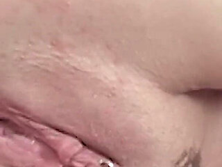 Amateur slut shows the full fuck program