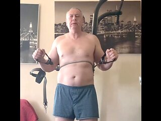 Alexigogo gets adventurous with a gay handjob