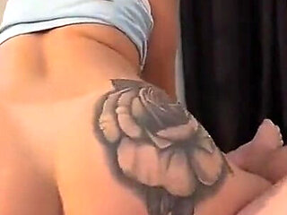 I Sat Nicely on the Naughty Bodybuilder and Sucked His Cock Until He Came in My Mouth