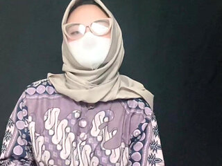 My Teacher Goes Back To School Masturbating Squirt