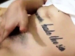 Filipina Amateur Mae Masturbating