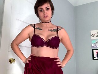 Amateur Webcam Teen Flashes Masturbates