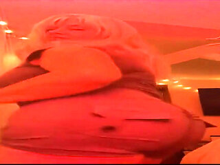 Dance with Rosie? Come on Sweet Pea. Get up and Let's Move Our Body!! Together