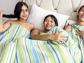 Homemade Threesome with Amateur Latina Teens and Big White Cock - Hardcore POV Doggystyle