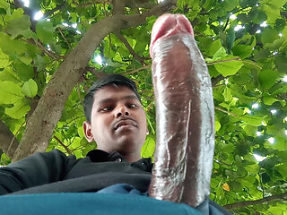 Maine Apne lambe lund ki malish outdoor activities in garden