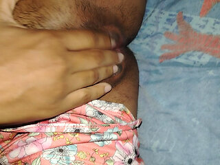 I hitchhike at home, it doesn't stop squirting