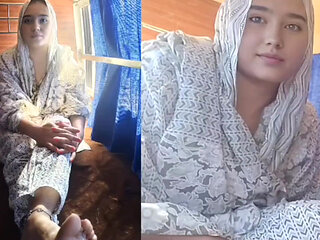 Volvo Bus Me Ek Achi Ladki Ne Kapde khol kar mja kra diya