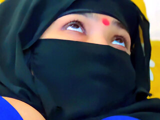 My Husband Leaves Me Alone at Home but My Neighbor Always Help Me by Fucking - Egypt Hijab Girl Sex