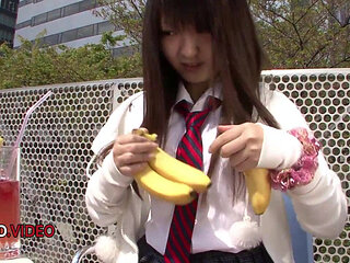 Ryo Asakas sultry JAV Asian teen indulges in tantalizing shower fantasies