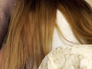 I fuck my girlfriend pussy stuck on the couch and put it in his mouth