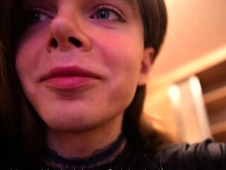 Young amateur teen in solo masturbation getting kinky