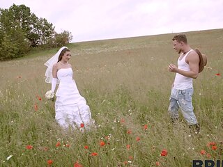 A bride cheats on her husband with her lover in the forest