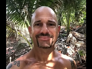 THE HAPPY PORNSTAR MAXXX LOADZ