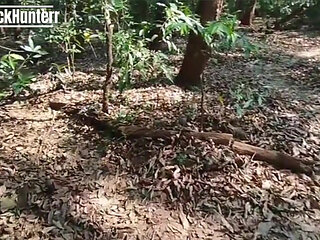 Worker Sucking in the Bush and Fucking His Coworker