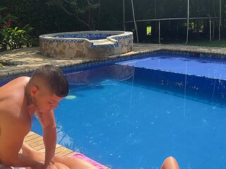 Busty Curvy Latina Gal Lets Her Masseur Fuck Her Hard & Cum On Her Big Ass After a Massage By the Pool