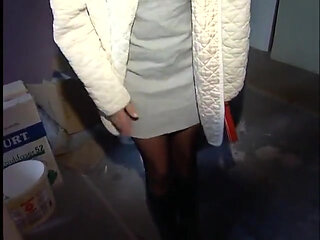 Amateur brunette teen sucks big cock and gets doggystyled